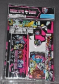 Набор  Monster High 11 предметов