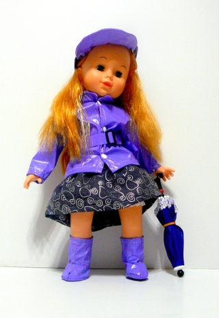 Интерактивная кукла Карапуз модница в сиреневом