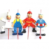 Деревянная игрушка Дергунчик